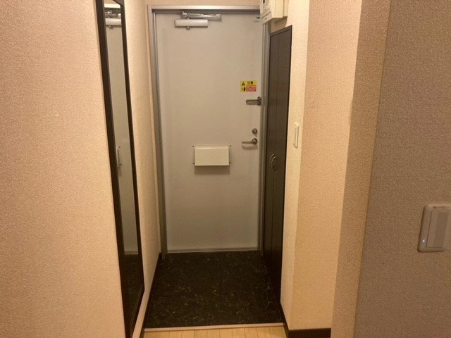 レオネクストオーシャンの玄関