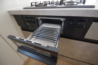 【キッチン】 | 【仲介手数料無料！！】稲城市東長沼　新築戸建て（全1棟）6499万円