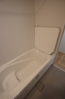 【浴室】 | 【仲介手数料無料！！】稲城市東長沼　新築戸建て（全1棟）6799万円