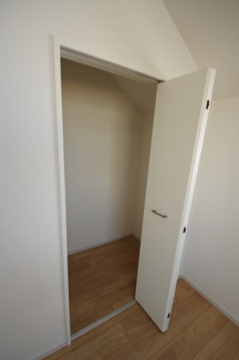 【収納】 | 【仲介手数料無料！！】稲城市東長沼　新築戸建て（全1棟）6499万円