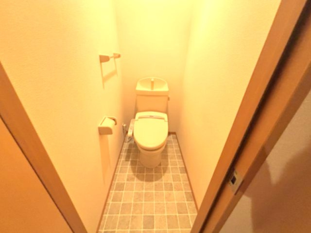 セジュール西岡本のトイレ