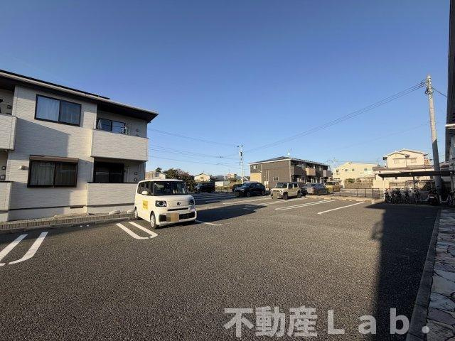 プロヴァンスⅡＡの駐車場