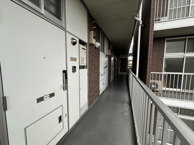 レオパレスグランパルク小柳のその他