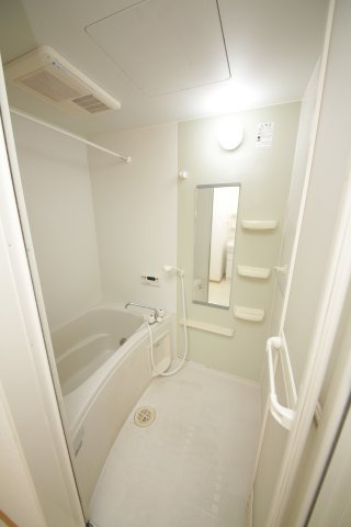 ラ・メゾン若草の浴室