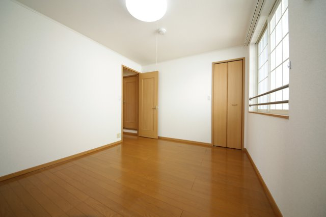 ラ・メゾン若草の居間・リビング