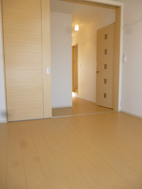 ルピナスＣの洋室