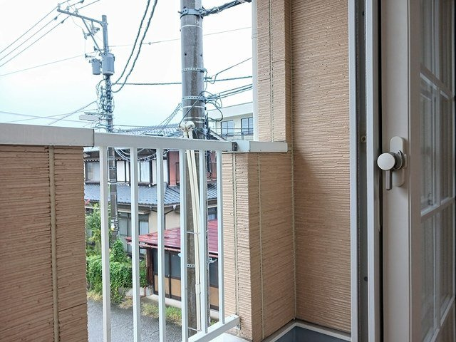 ウエスト・モンターニュＡのバルコニー|広々としたバルコニーです