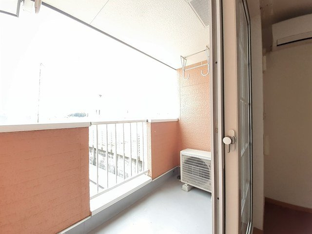 ハルトリーゲルＣのバルコニー|外からの目が気にならないバルコニーで洗濯物が干せます