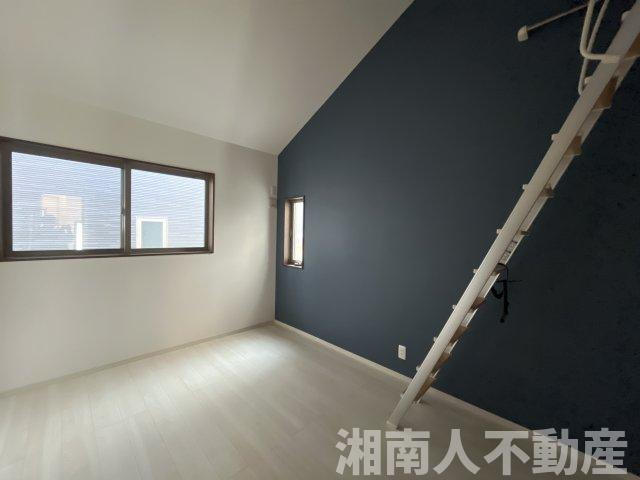 平塚市平塚３丁目　未入居住宅　の洋室|明るい洋室です