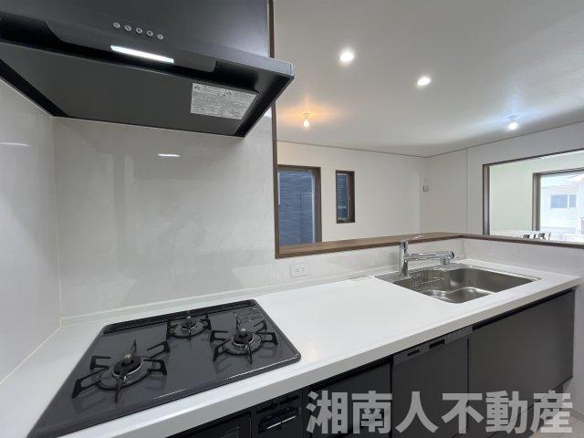 平塚市平塚３丁目　未入居住宅　のキッチン|キッチンでお料理をお楽しみください