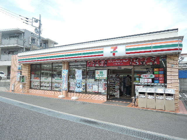 コージー　コートのその他|セブンイレブン横浜笹堀店