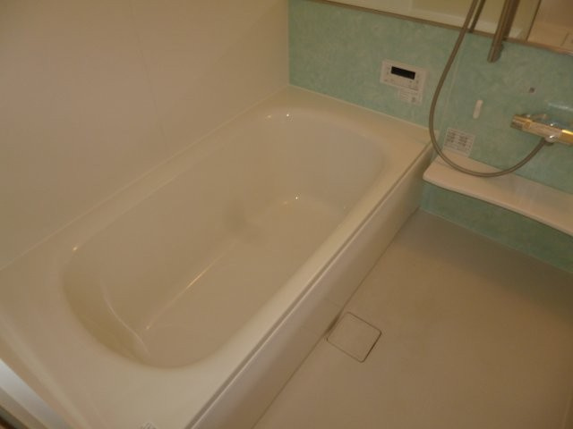 ＰＲＵＮＥの浴室