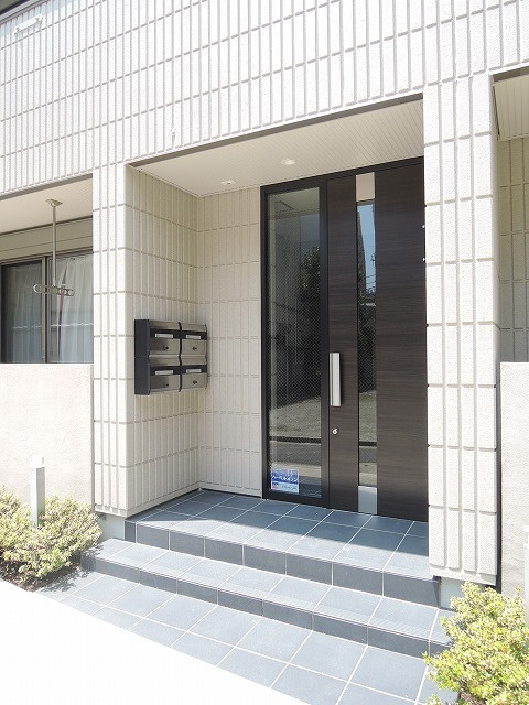 パセオ向島のエントランス|★オートロック共用玄関★
