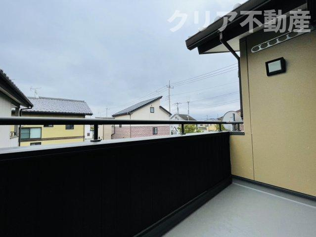 【バルコニー】 | 前橋市六供町　中古住宅　勾配天井の明るいリビング