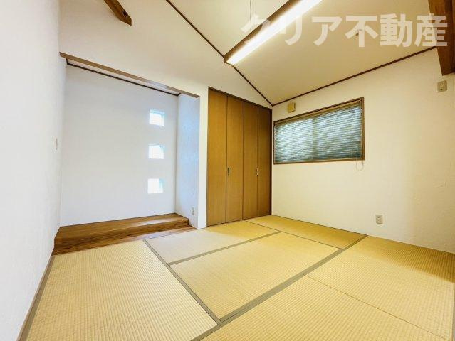 【和室】 | 前橋市六供町　中古住宅　勾配天井の明るいリビング