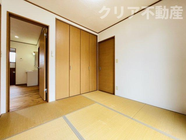 【和室】 | 前橋市六供町　中古住宅　勾配天井の明るいリビング