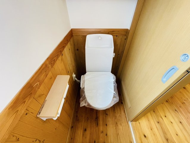 【トイレ】 | 前橋市六供町１丁目　中古住宅 | 1F