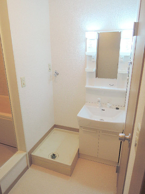 ヒルクレストの洗面所|洗面所と脱衣所