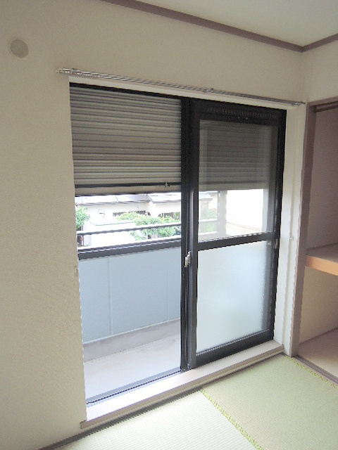 ヒルクレストのセキュリティ|防犯シャッター付