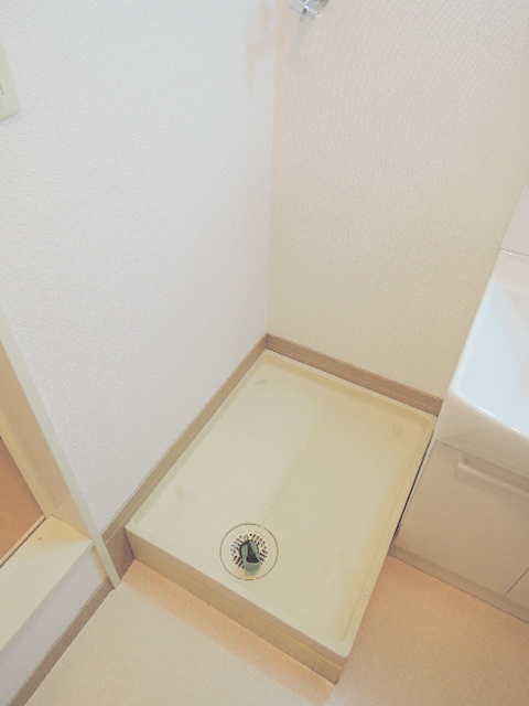 ヒルクレストの設備|水漏れ防止付、洗濯機置場