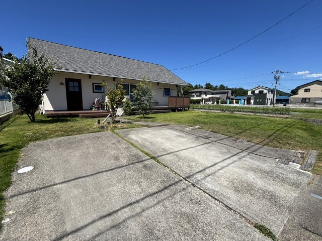 今津　中古戸建　（2025年成約済）の駐車場