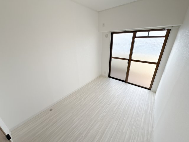 CERES学園前の洋室