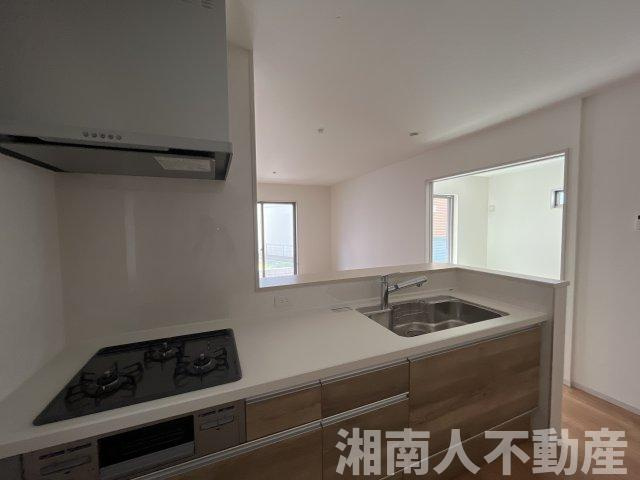 平塚市平塚３丁目　新築戸建のキッチン|きれいなキッチンです