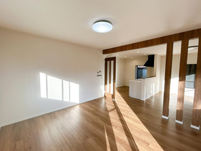 【居間・リビング】 | 榛東村新井　中古住宅