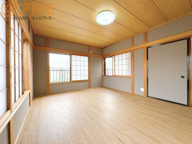【寝室】 | 駿河区中吉田　中古戸建　全1棟 | 毎日すごす部屋の広さや陽当りも気になるポイントですね！現地で体感してみてください♪