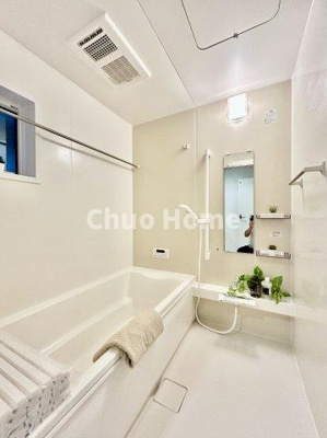 【浴室】 | 葛飾区西水元2丁目新築分譲住宅 | 【バスルーム】暖房換気乾燥機付きシステムバスルーム。暖房・冷風・換気・乾燥など、毎日を快適に過ごせるうれしい機能が揃っています。雨の日の洗濯物も安心です。