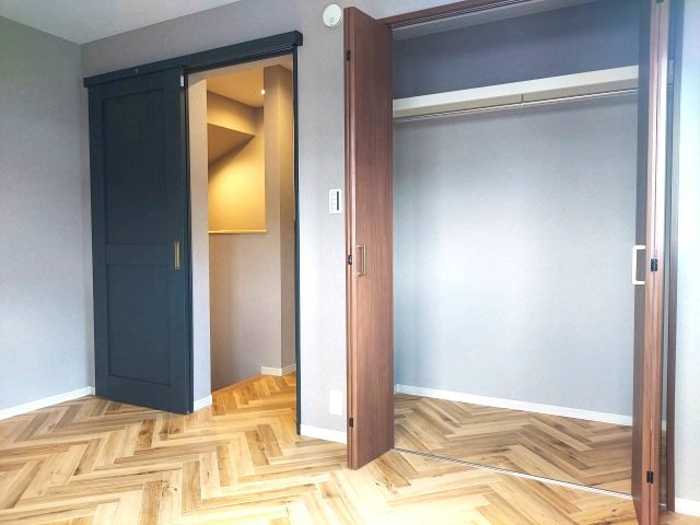 宝塚市小浜5丁目一戸建の洋室|西側洋室約6.5帖