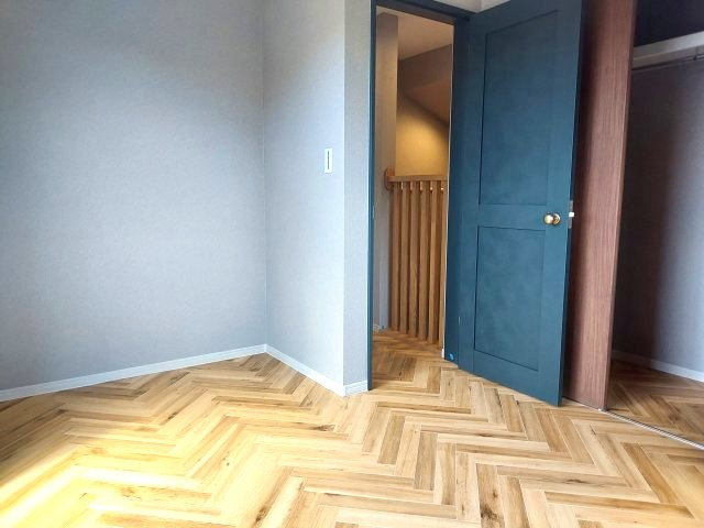 宝塚市小浜5丁目一戸建の洋室|東側洋室約6.5帖