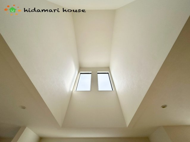 桶川市加納1期　新築戸建　クラフトピット01の構造・工法・仕様|リビング吹き抜け