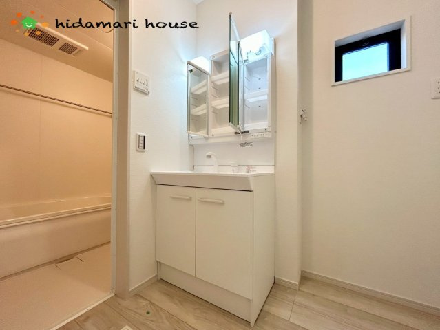 桶川市加納1期　新築戸建　クラフトピット01の独立洗面台