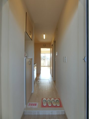 メゾン　ド　グラティアの玄関