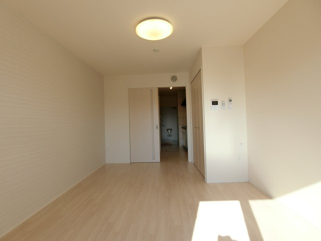 メゾン　ド　グラティアの居間・リビング