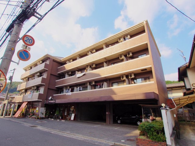 レジデンス京才の外観