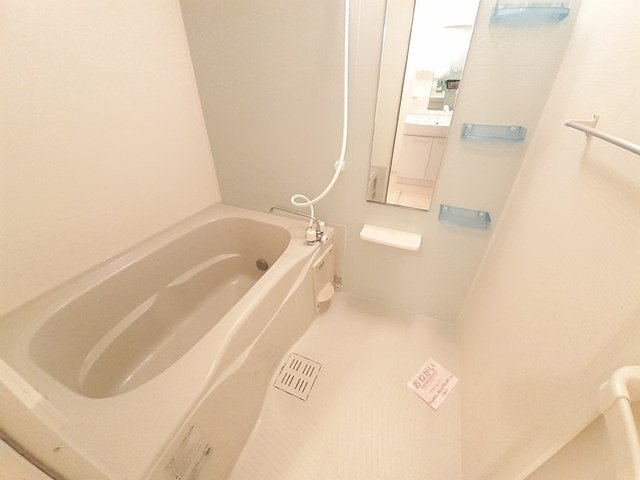 ベルファミーユⅡの浴室