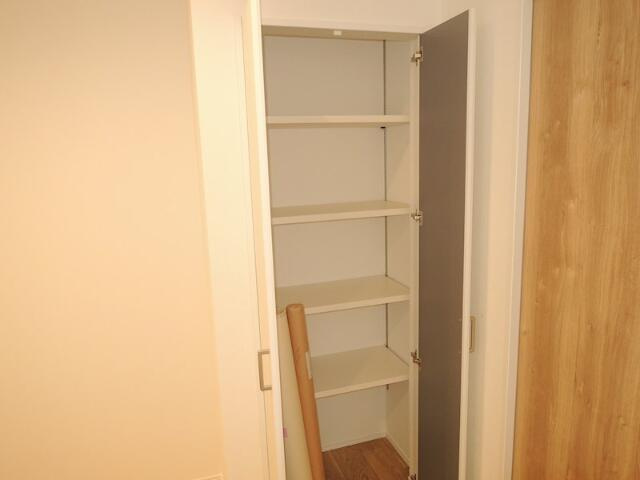 川崎市多摩区菅６丁目のテラスの収納