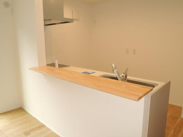 川崎市多摩区菅６丁目のテラスのキッチン