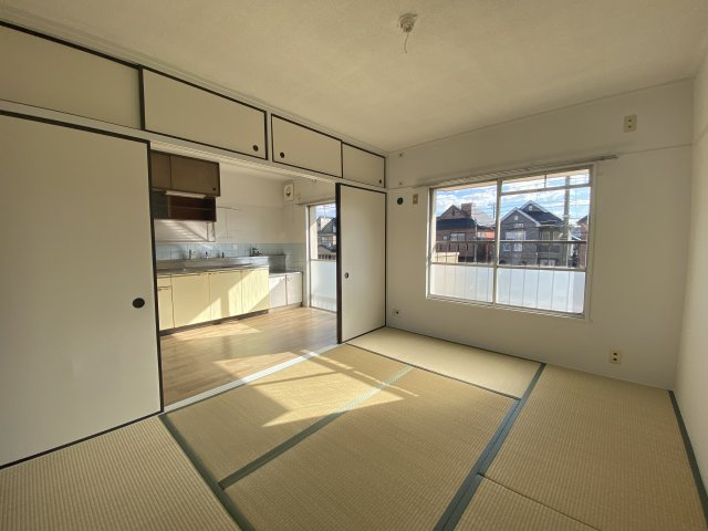 高塚団地2街区1号棟の和室|和室6帖
