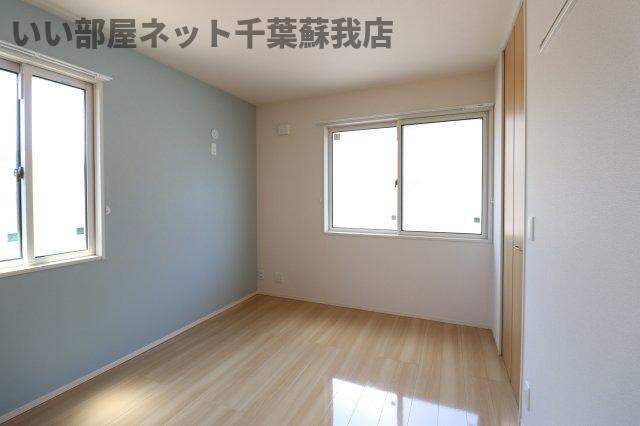 La Crece　W棟の寝室|落ち着いた色調の寝室です