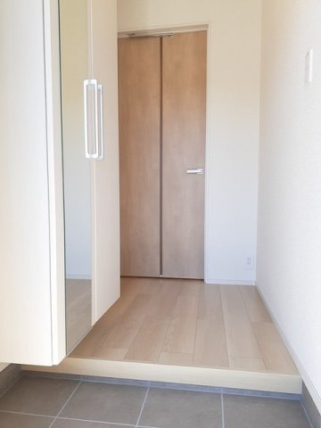 リアンの玄関|明るい玄関です