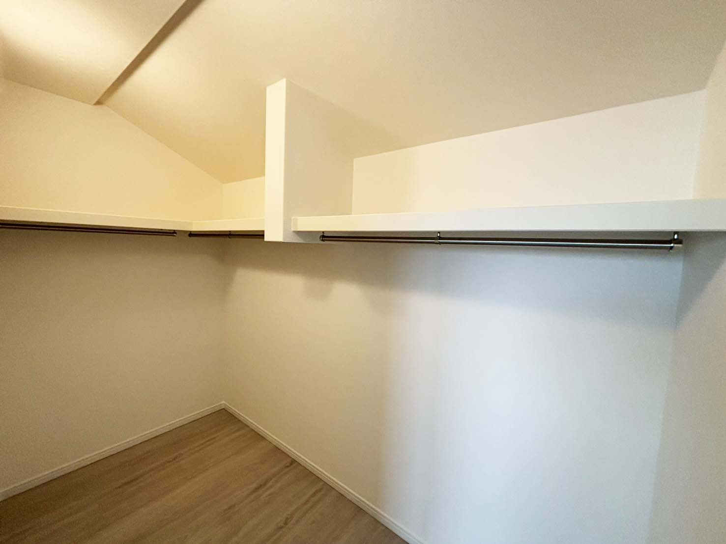 東灘区鴨子ヶ原3丁目新築一戸建の収納|ウォークインクローゼット
