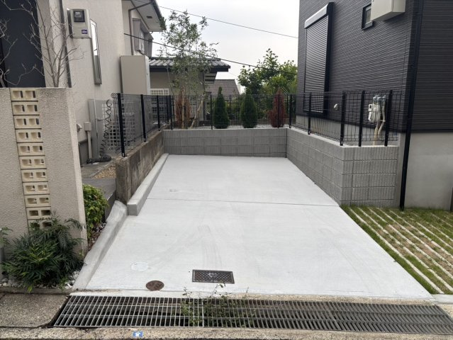 東灘区鴨子ヶ原3丁目新築一戸建の駐車場