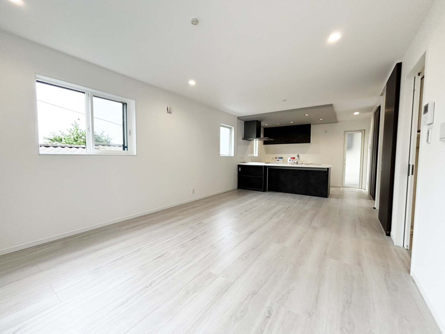 東灘区鴨子ヶ原3丁目新築一戸建の居間・リビング