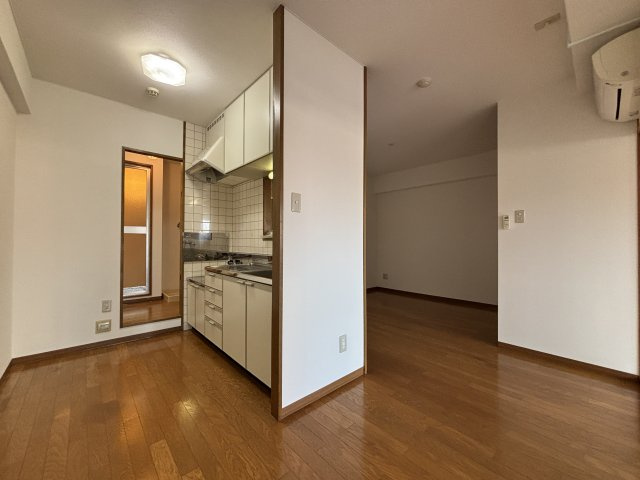 ジョイパレス高取駅前の和室