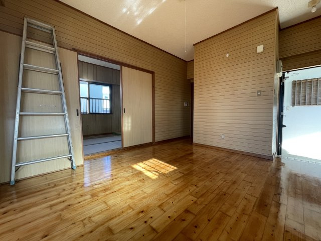 【居間・リビング】 | 国吉ビル