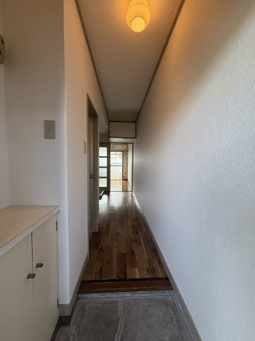 ヴィラ城山の玄関