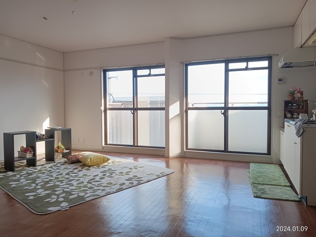 井口台サンハイツの居間・リビング